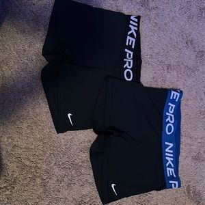 Nike Pro Size Medium